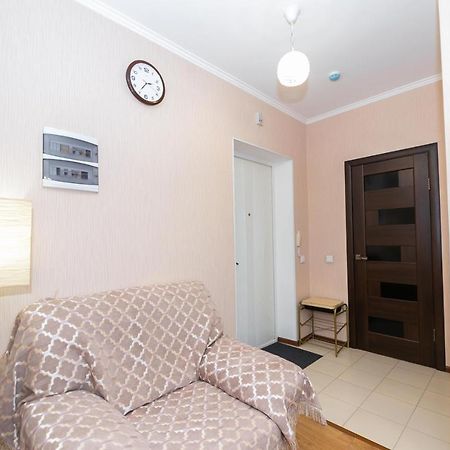 В Promenade Expo Квартира С Романтическим Видом Astana Ngoại thất bức ảnh