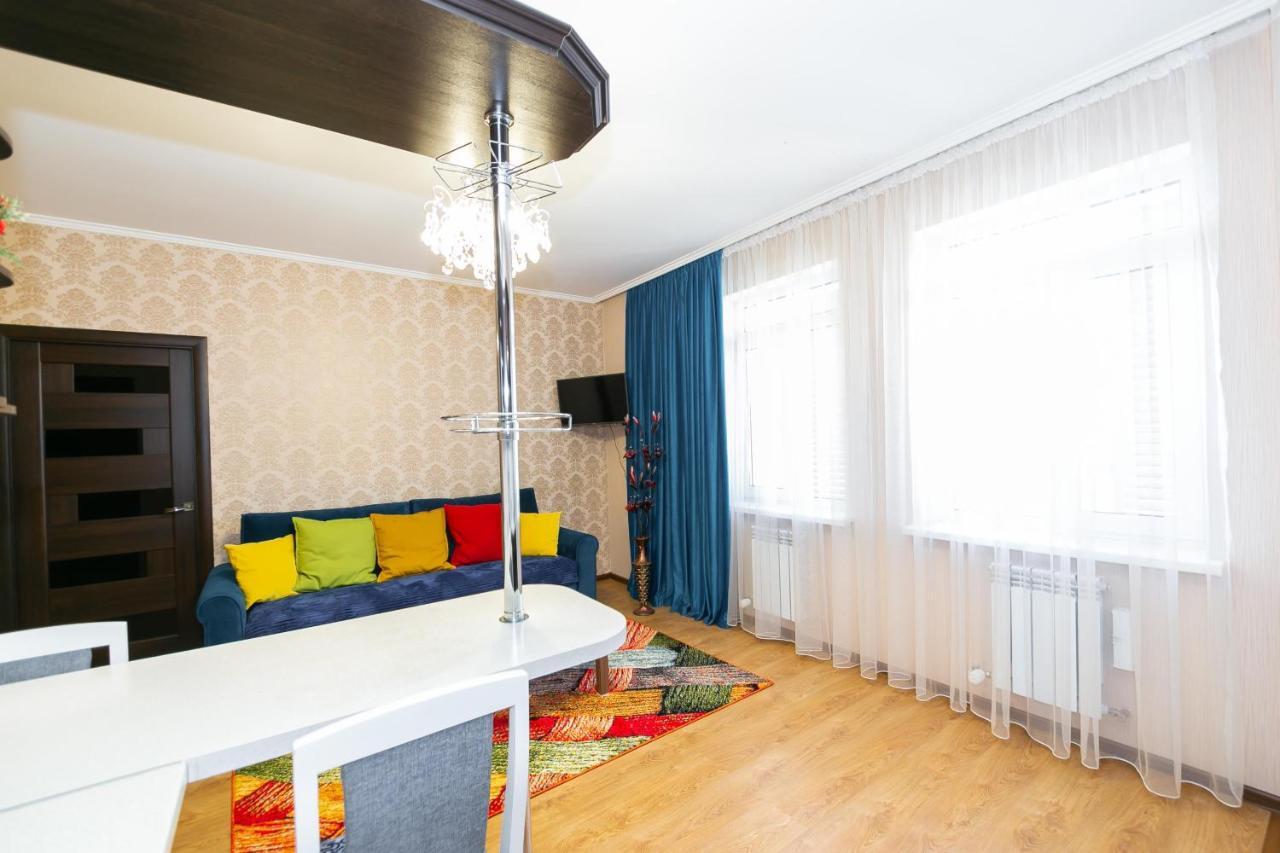 В Promenade Expo Квартира С Романтическим Видом Astana Ngoại thất bức ảnh