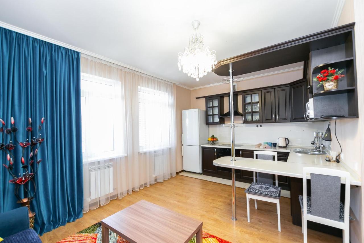 В Promenade Expo Квартира С Романтическим Видом Astana Ngoại thất bức ảnh