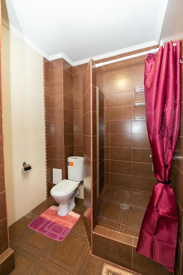 В Promenade Expo Квартира С Романтическим Видом Astana Ngoại thất bức ảnh