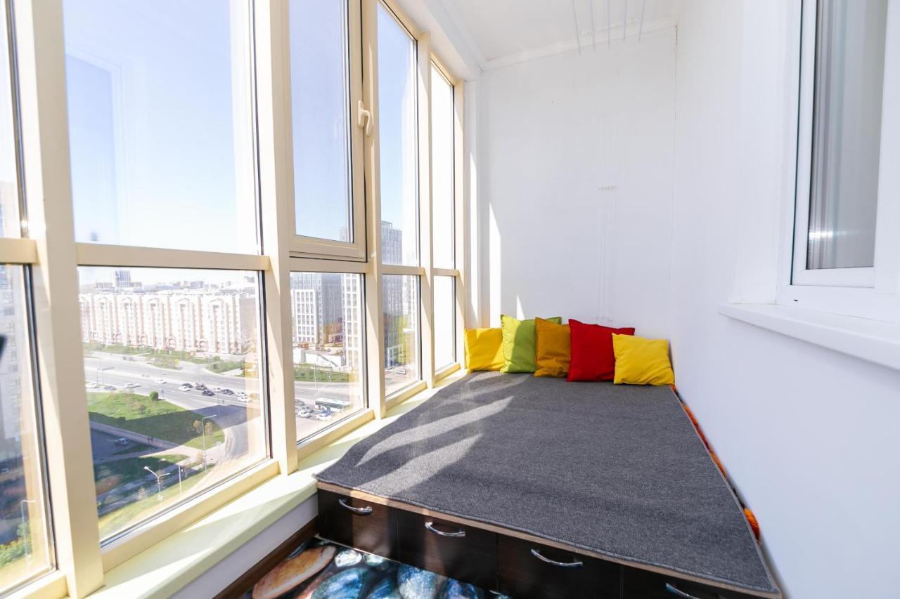 В Promenade Expo Квартира С Романтическим Видом Astana Ngoại thất bức ảnh
